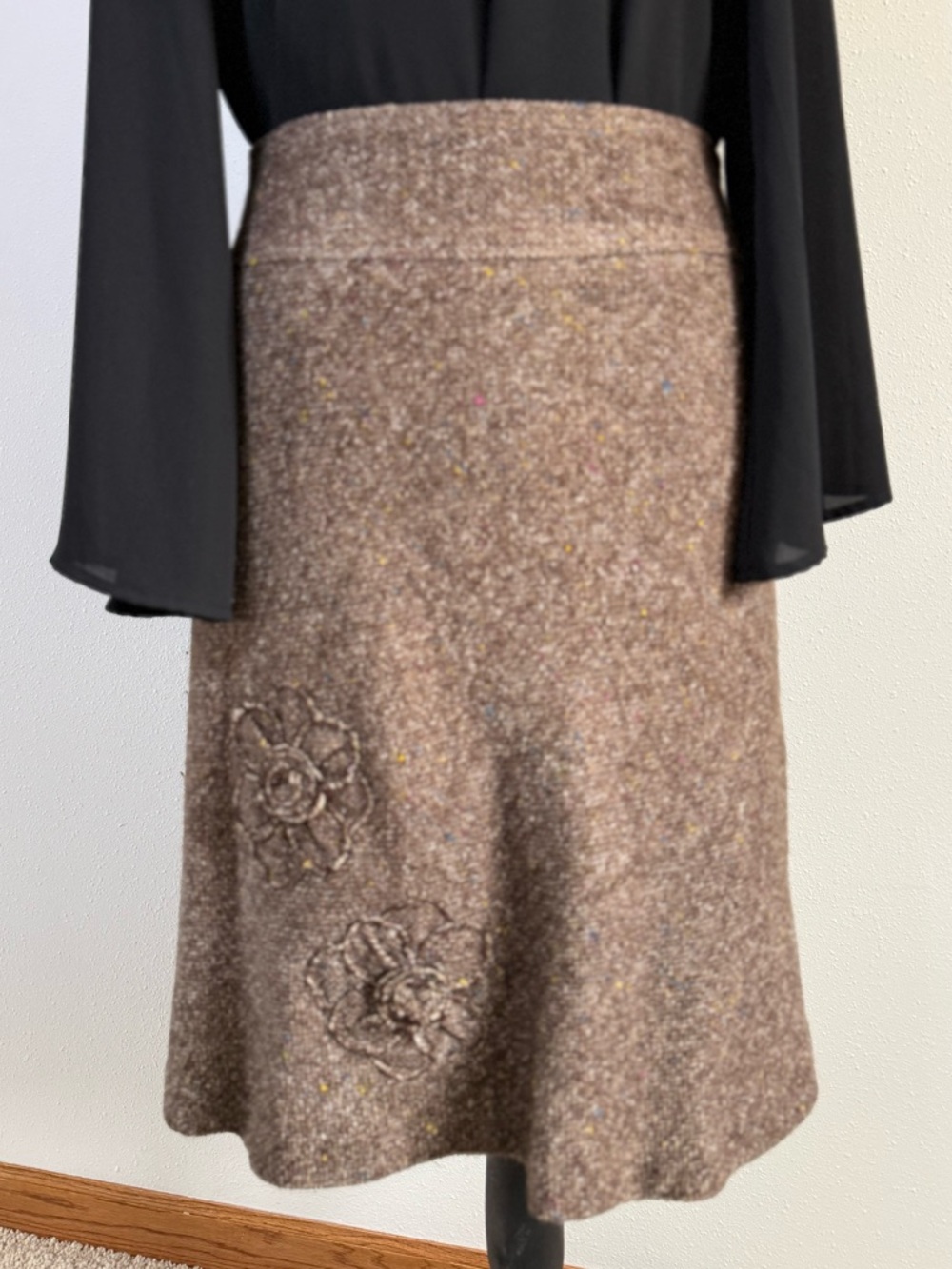Vintage Y2K George Brown Herringbone Tweed A-Line Skirt Floral Appliqué Size 4